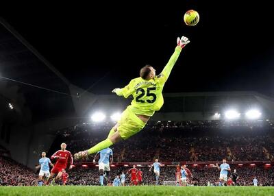  واکنش جالب پپ به مهار نجات‌بخش دوناروما (عکس)