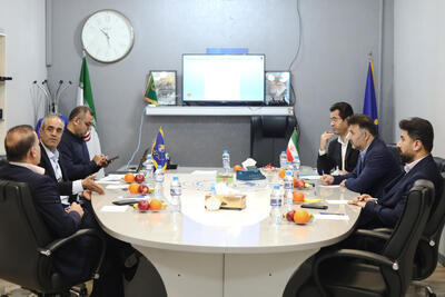  جلسه مدیران استقلال خوزستان با تاجرنیا (عکس)