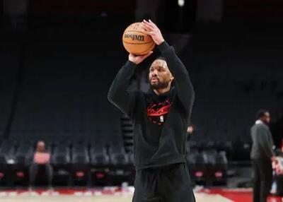  بازگشت مرد یخی با عصا به مسابقه شوت!