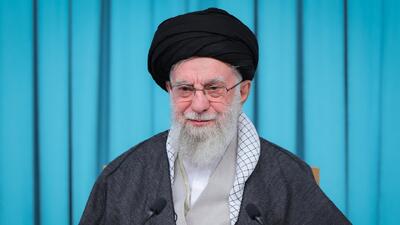  دعوت رهبر معظم انقلاب از مردم برای نمایش مجدد اراده و ایستادگی ملی در راهپیمایی ۲۲ بهمن