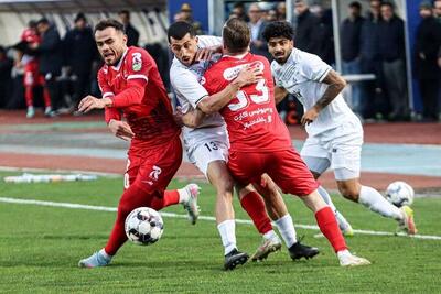  سقوط همزمان پرسپولیس و تراکتور