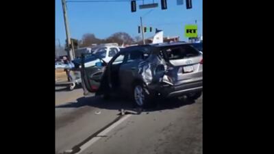  تصادف هواپیما با خودروهای بزرگراه!