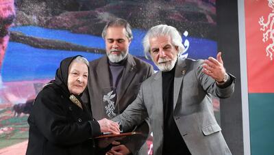  یادداشتی بر بزرگداشت اسفندیار شهیدی