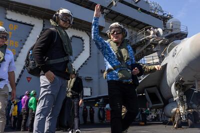  کیهان: آمریکا از ترس واکنش خشمگینانه ایران، حضور ویتکاف و کوشنر بر ناو آبراهام لینکن را قبلا به تهران اطلاع داد