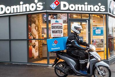  چند پیتزافروشی که موتور جنگنده‌ها در آن‌ روشن می‌شود