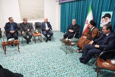  نماینده ولی فقیه در استان در دیدار با وزیر علوم : ظرفیت نخبگان آذربایجان غربی مورد توجه قرار گیرد