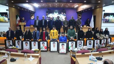  افتخارآفرینان ورزش قم تجلیل شدند