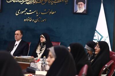  دهه فجر فرصتی برای بازنمایی دستاورد‌های زنان و شنیدن مطالبات مردم است