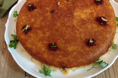  طرز تهیه تهچین هویج قدم به قدم؛ چگونه می توانیم یک تهچین هویج درست کنیم