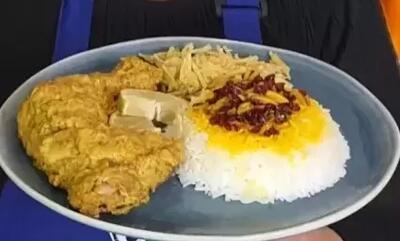  دیگه مرغ آبپز تکراری رو کنار بذار ، این مرغ خوش طعم طلایی را همین امروز یاد بگیر و بپز !