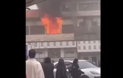  آتش‌سوزی یک پاساژ در تهرانسر؛ ۶ نفر دچار دودگرفتگی شده بودند