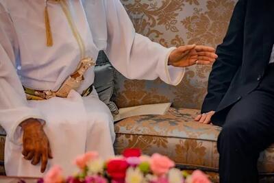  روایت یک تصویر؛ تحویل پیام عمان به ایران در دیدار لاریجانی