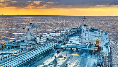  رقص نفت  به‎ ساز سیاست