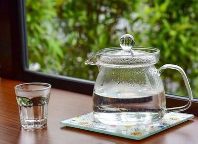 فواید شگفت انگیز مصرف آب گرم برای سلامتی - اکونیوز