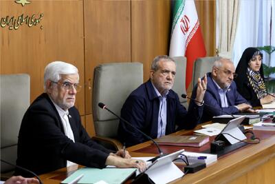  انتظار دارند رئیس جمهوری التماس شبکه خبر و صداوسیما را کند؟‌ / صداوسیما یک سازمان ورشکسته تبلیغات سیاسی است / حتی طالبان هم تلویزیون خصوصی دارد اما ما نه !