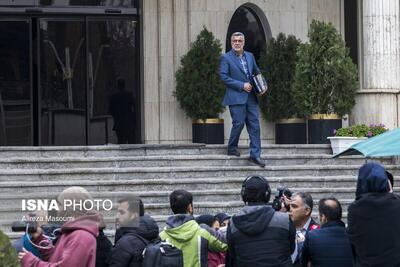  تداوم ارز ترجیحی دارو و تجهیزات پزشکی/به سوگند پزشکی پایبندیم