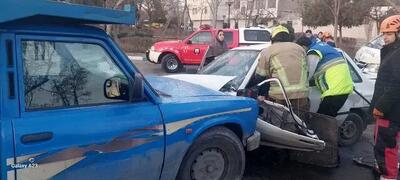  تصادف سرویس مدرسه در مشهد و مجروحیت شدید راننده زن و دانش‌آموز دختر