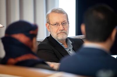  لاریجانی: جنگ راه‌حل اختلافات ایران و غرب نیست