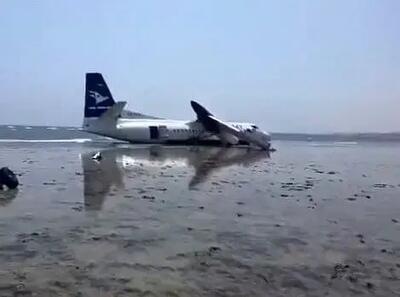  نجات معجزه‌آسای ۵۵ سرنشین هواپیمای فوکر در موگادیشو