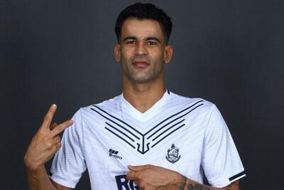  عیسی‌‌ آل‌‌کثیر ۱۵ میلیارد از استقلال گرفت و فسخ کرد!