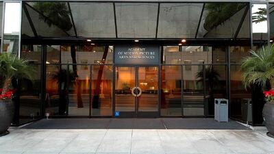  آکادمی دیگر فیلم‌های نامزد اسکار را برای اعضا روی پرده سینما نمایش نخواهد داد | گیمفا