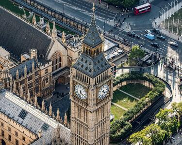  سقوط بریتانیا و آمریکا به پایین‌ترین رتبه‌های خود در شاخص جهانی فساد