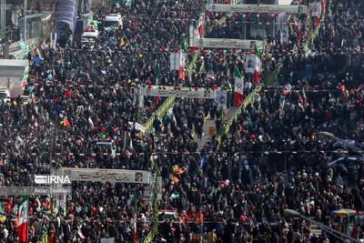  فراخوان سازمان‌ها و احزاب برای حضور مردم در جشن انقلاب/همه می‌آییم و دشمن را مأیوس می‌کنیم