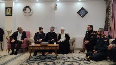  وحدت و همدلی مردم با نظام، مهم‌ترین سلاح در برابر توطئه‌ها و فتنه‌های دشمنان است