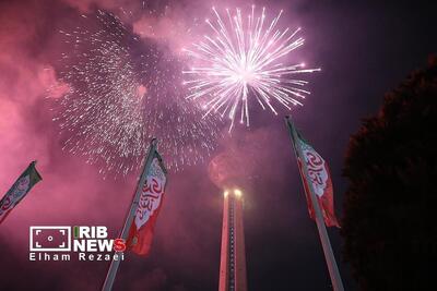  گزارش تصویری/ مراسم نورافشانی در تهران به مناسبت ۴۷ سالگی پیروزی انقلاب اسلامی