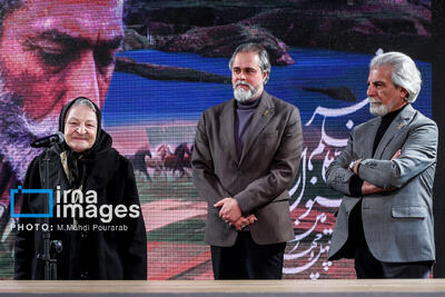  لاچینی: ماندگارترین نقشم، «روسری قرمز» و بازی با خسرو شکیبایی بود+فیلم