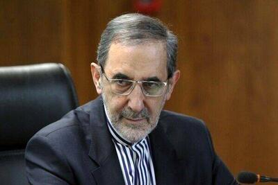  ولایتی: اتحاد مقدس‌ ابتدای انقلاب در راهپیمایی ۲۲بهمن متبلور می‌شود