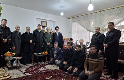  دیدار حجت الاسلام اصل نژادی با خانواده های شهدا و جانبازان سردرودی