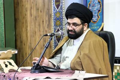  روحانیت محور اثرگذاری فکری در نیروهای مسلح است