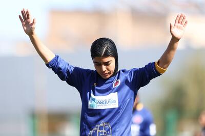  پوکر قهرمانی برای خاتون بم در لیگ فوتبال زنان - پارس فوتبال