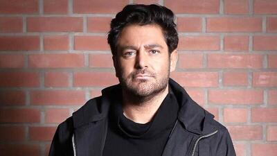  عکس/ رونمایی از تنها فوتبالیست حاضر در جشن عروسی رضا گلزار: من و رضا از اول ابتدایی با هم همکلاس بودیم رفاقت ما حالا حدوداً 40 ساله شده است!