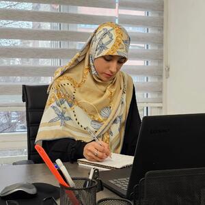  ۲۲ بهمن، ضربه‌ای دردناک‌تر از موشک بر گونه دشمن