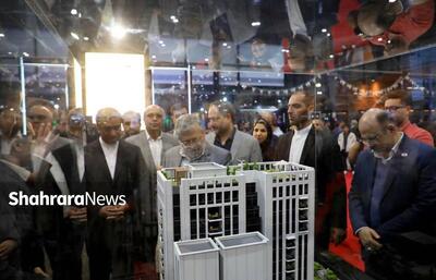  رونمایی از نخستین پروانه ساخت برج ۴۰ طبقه در مشهد| نمایشگاه تخصصی مسکن آغاز به کار کرد