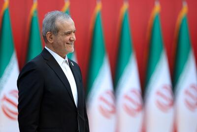  پزشکیان از ملت ایران برای حضور پرشور در راهپیمایی ۲۲ بهمن دعوت کرد + فیلم
