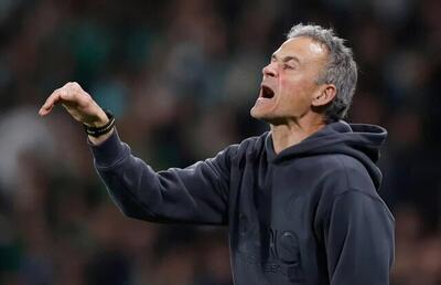  لوئیس انریکه به شایعات یونایتد واکنش نشان داد: «اینجا پاریس است!»