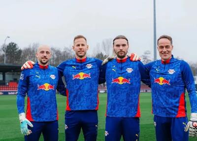  لایپزیش قرارداد سه دروازه‌بانش را یک‌جا تمدید کرد!