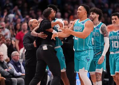  زد و خورد ستاره‌های NBA پلیس را به زمین کشید!