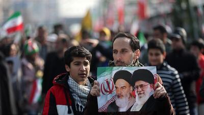 خامنه‌ای عزیز، جانِ زنده ملت ایران است/ با لبیک به فرمان رهبری، دشمن را مأیوس خواهیم کرد