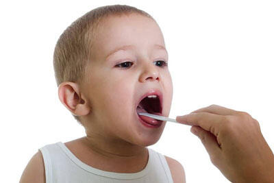  بهترین معجون برای گلو درد کودکان