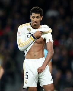  جود بلینگام 2 ماه خانه نشین شد