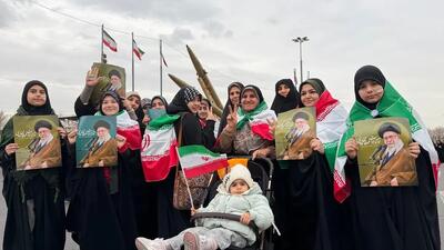  فارس: ۲۶ میلیون نفر در راهپیمایی ۲۲ بهمن سال ۱۴۰۴ شرکت کردند