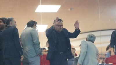  شما که برای مدیریت حقوق می‌گیرید چرا جناب تاجرنیا؟!