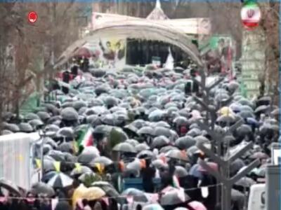  فرمانده نیروی دریایی ارتش: چهار نفر با اسامی سس قرمز و خوک زرد نمی‌توانند به این مملکت آسیب بزنند