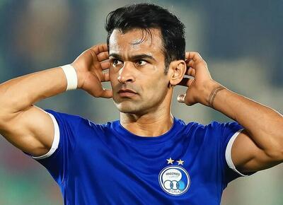  مبلغ قرارداد مهاجم پرسپولیس با استقلال لو رفت / جزئیات قرارداد جنجالی بین دو باشگاه / واکنش هواداران و تحلیل اثر انتقال بر ترکیب تیم‌ها