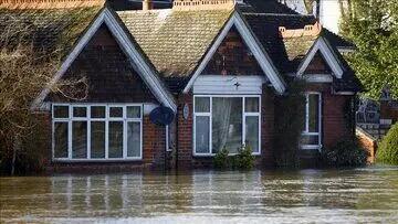  سیلاب کم‌سابقه صدها خانواده را آواره کرد