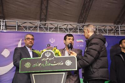  احمد دنیامالی در راهپیمایی ۲۲ بهمن:این حضور  فریاد واحدی است در کل ایران اسلامی مردم پای نظام و پرچم ایستاده‌اند